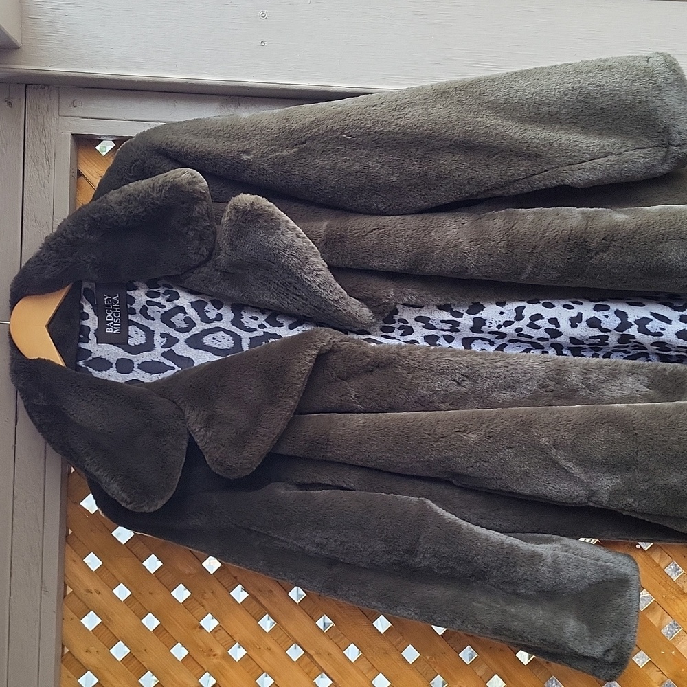 Lux Hunter green Badgley Mischka coat